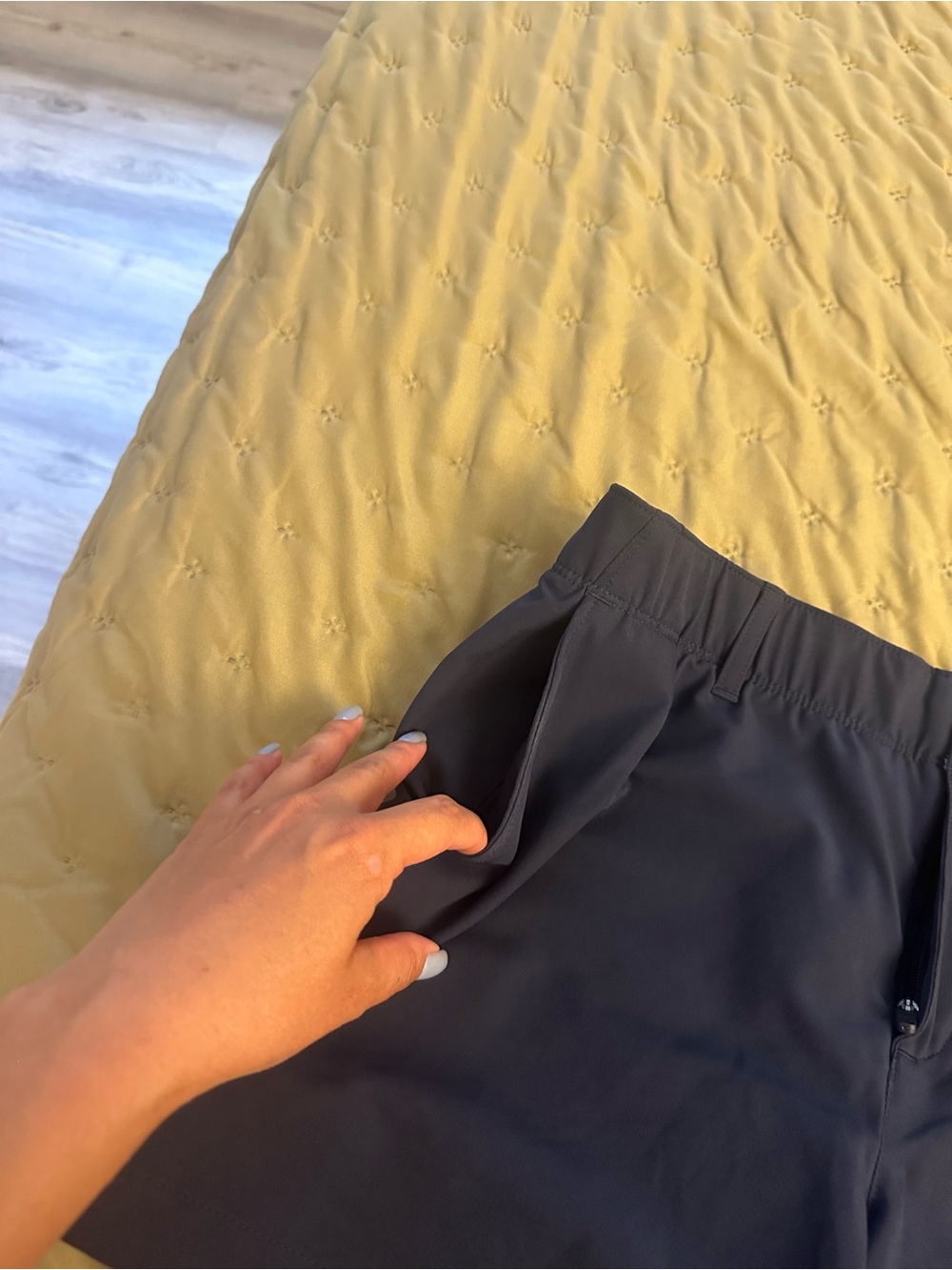 Under Armour golf shorts - Picture 6 of 8